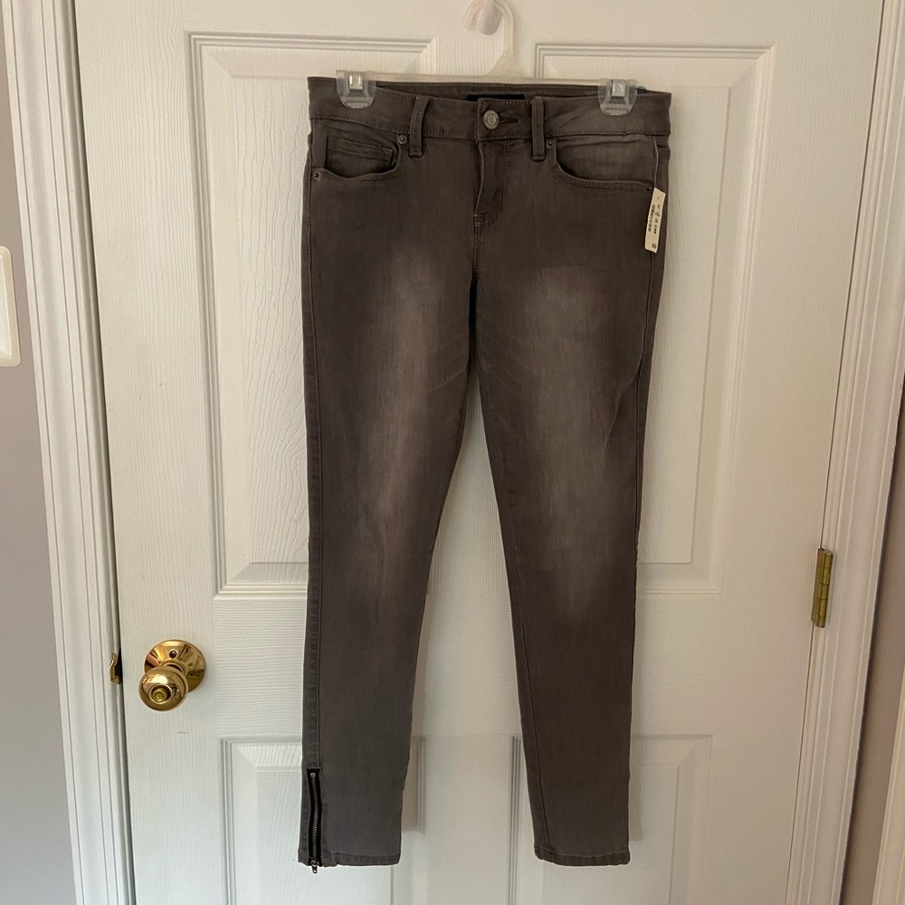 Aeropostale Gray Ankle Jegging